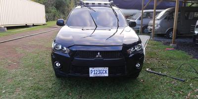 Mitsubishi Outlander • 2010 • 125,000 km
