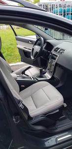 Volvo V50 • 2009 • 230,000 km