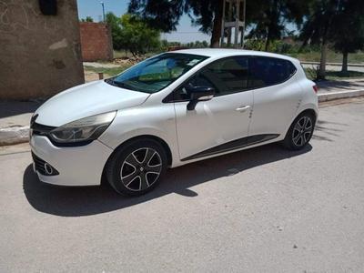 Renault Clio • 2015 • 185,000 km