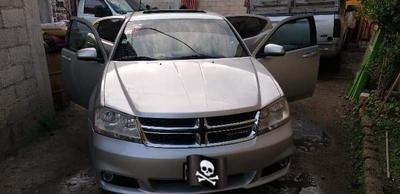 Dodge Avenger • 2011 • 98,000 km