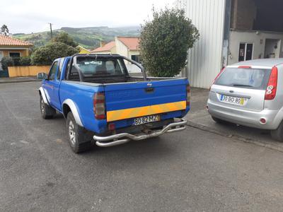 Nissan Navara • 2009 • 250,000 km