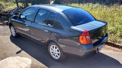 Renault Clio • 2002 • 140,000 km