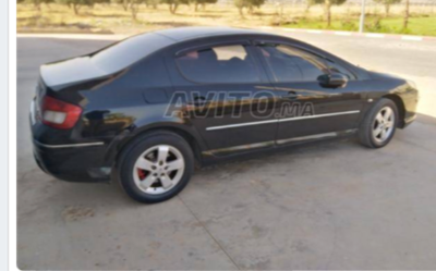 Peugeot 407 • 2005 • 220,000 km