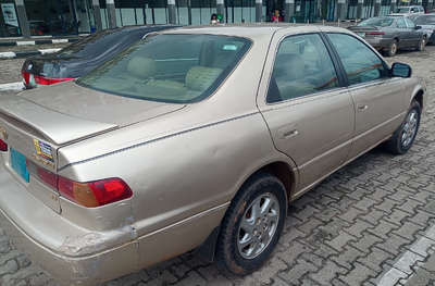 Toyota Camry • 1998 • 110,000 km