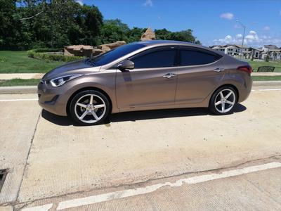 Hyundai Elantra • 2016 • 125,000 km