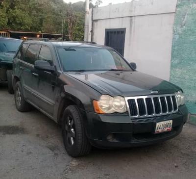 Jeep Grand Cherokee • 2008 • 264,000 km