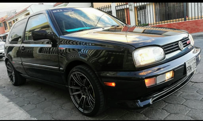 Volkswagen Golf • 1995 • 183,000 km