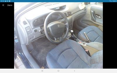 Renault Laguna Grandtour • 2001 • 125,000 km