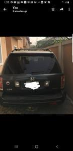 Honda Pilot • 2006 • 233,000 km