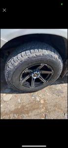 Toyota Hilux • 2008 • 214,000 km