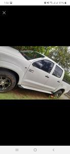 Toyota Hilux • 2008 • 263,700 km
