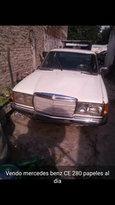 Mercedes-Benz 200 - 300 • 1981 • 238,072 km
