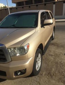 Toyota Sequoia • 2015 • 190,000 km
