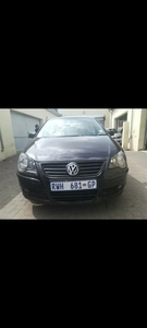 Volkswagen Polo • 2005 • 85,000 km