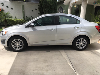 Chevrolet Sonic • 2014 • 96,000 km