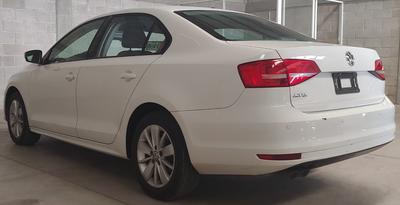 Volkswagen Jetta • 2015 • 99,800 km