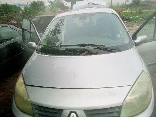 Renault Scénic • 2005 • 204,000 km