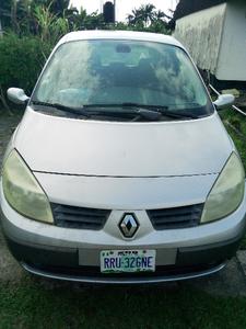 Renault Scénic • 2005 • 204,000 km