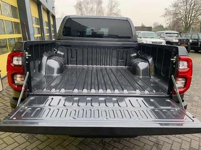 Toyota Hilux • 2020 • 10,000 km