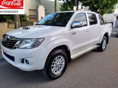 Toyota Hilux • 2015 • 77,000 km