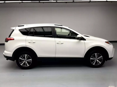 Toyota RAV4 • 2016 • 33,000 km