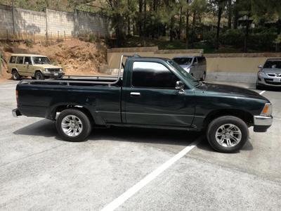 Toyota Yaris Verso • 1994 • 100,000 km