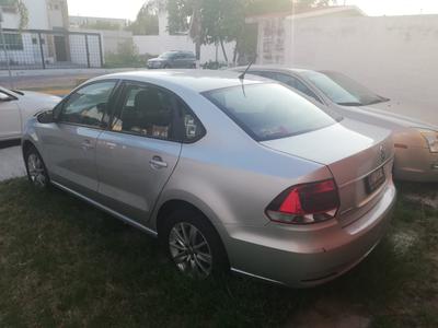 Volkswagen Vento • 2016 • 96,000 km