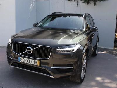 Volvo XC70 • 2019 • 45,000 km