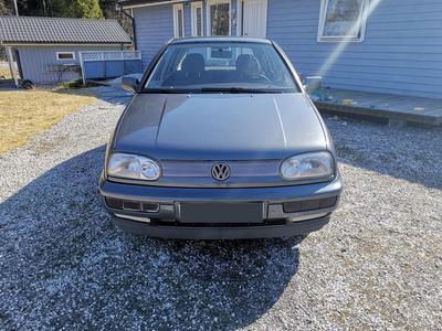 Volkswagen Golf • 1996 • 288,128 km