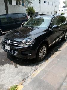 Volkswagen Touareg • 2011 • 90,000 km
