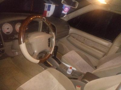 Nissan Pathfinder • 2000 • 246,000 km