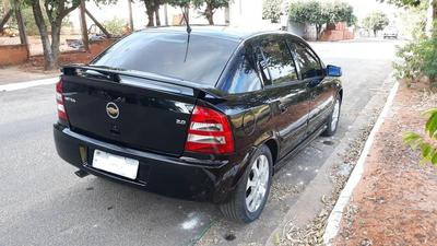 Opel Astra • 2011 • 98,000 km