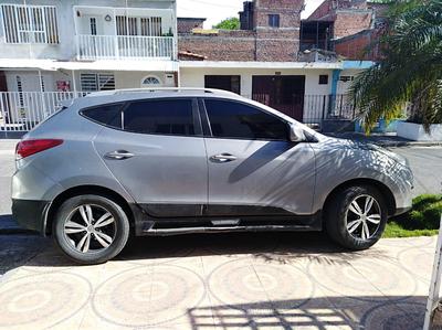 Hyundai ix35 • 2013 • 70,000 km