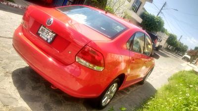 Volkswagen Vento • 2015 • 122,000 km