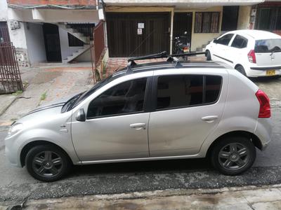 Renault Sandero • 2015 • 48,000 km