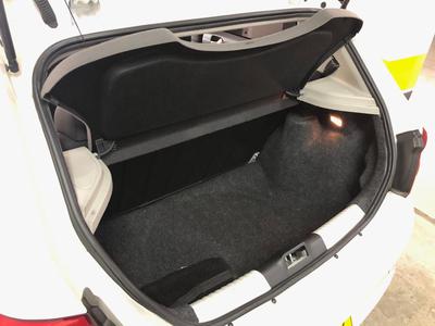 Volkswagen Gol • 2018 • 15,000 km