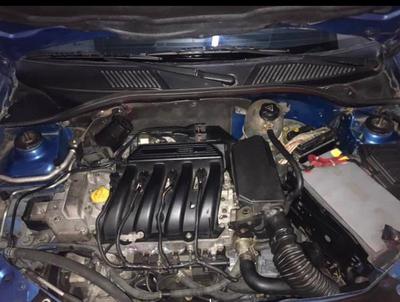 Renault Clio • 2002 • 122,744 km