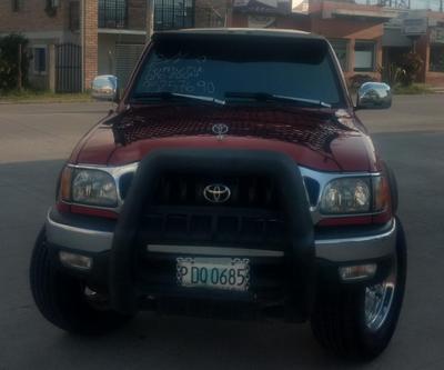 Toyota Hilux • 2004 • 117,000 km