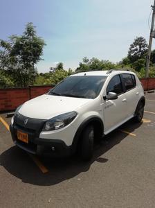 Renault Stepway • 2016 • 16,000 km