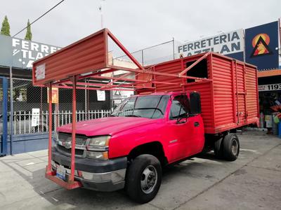 Chevrolet 3500 • 2005 • 500,000 km