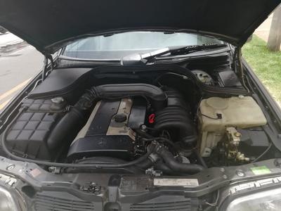 Mercedes-Benz 200 - 300 • 1995 • 150,000 km
