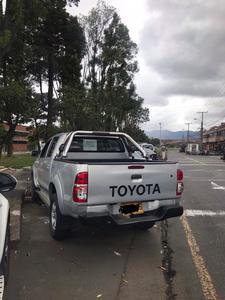 Toyota Hilux • 2007 • 183,000 km