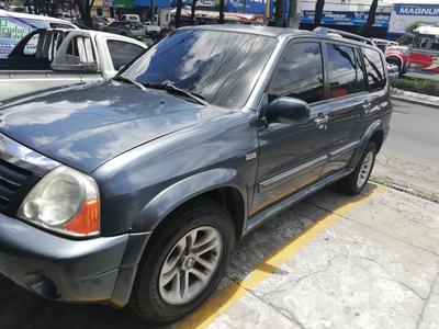Suzuki Grand Vitara XL-7 • 2004 • 125,000 km