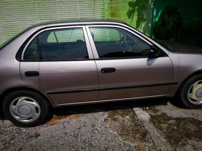 Toyota Corolla sedan • 1999 • 10,000 km