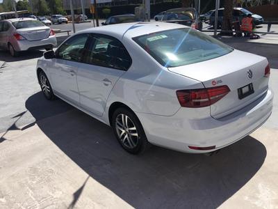 Volkswagen Jetta • 2017 • 1 km