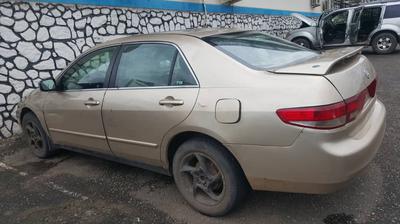 Honda Accord • 2005 • 121,000 km