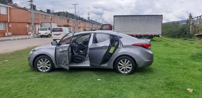 Hyundai Elantra • 2014 • 42,000 km