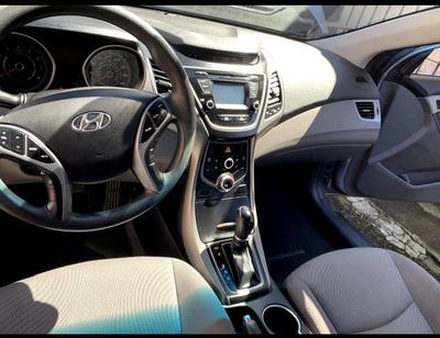 Hyundai Elantra • 2016 • 44,000 km