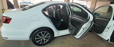 Volkswagen Jetta • 2016 • 53,000 km