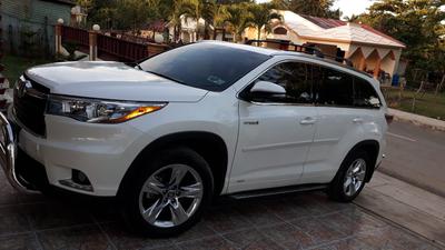 Toyota Highlander • 2016 • 15 km